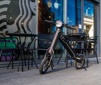 The Cruzaa PRO Electric Scooter - 45km Range & 35kmh Top Speed Cruzaa Built in Bluetooth & Speakers +USB - Carbon Black